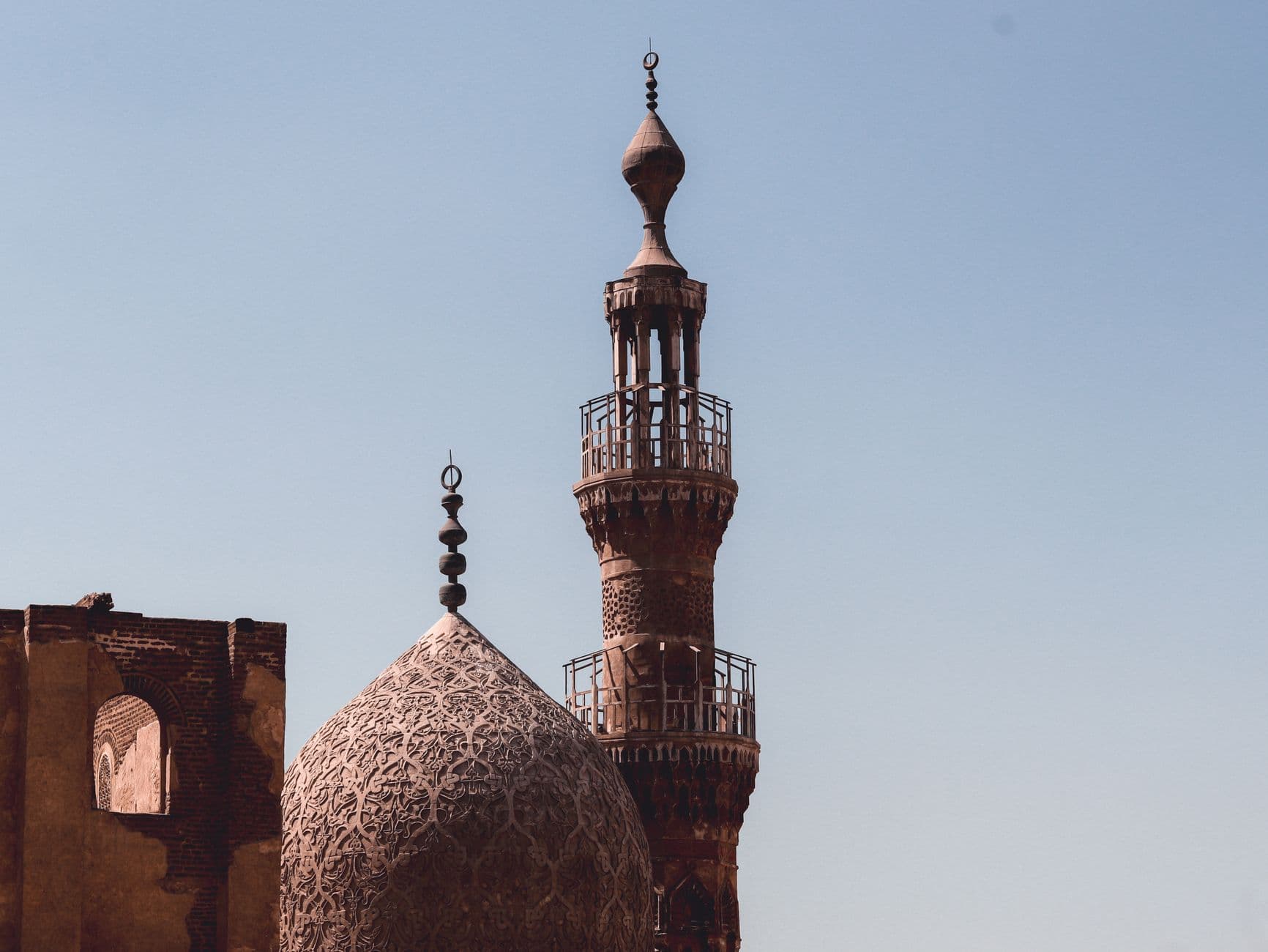 What to Wear at Temples, Mosques & Churches in Egypt