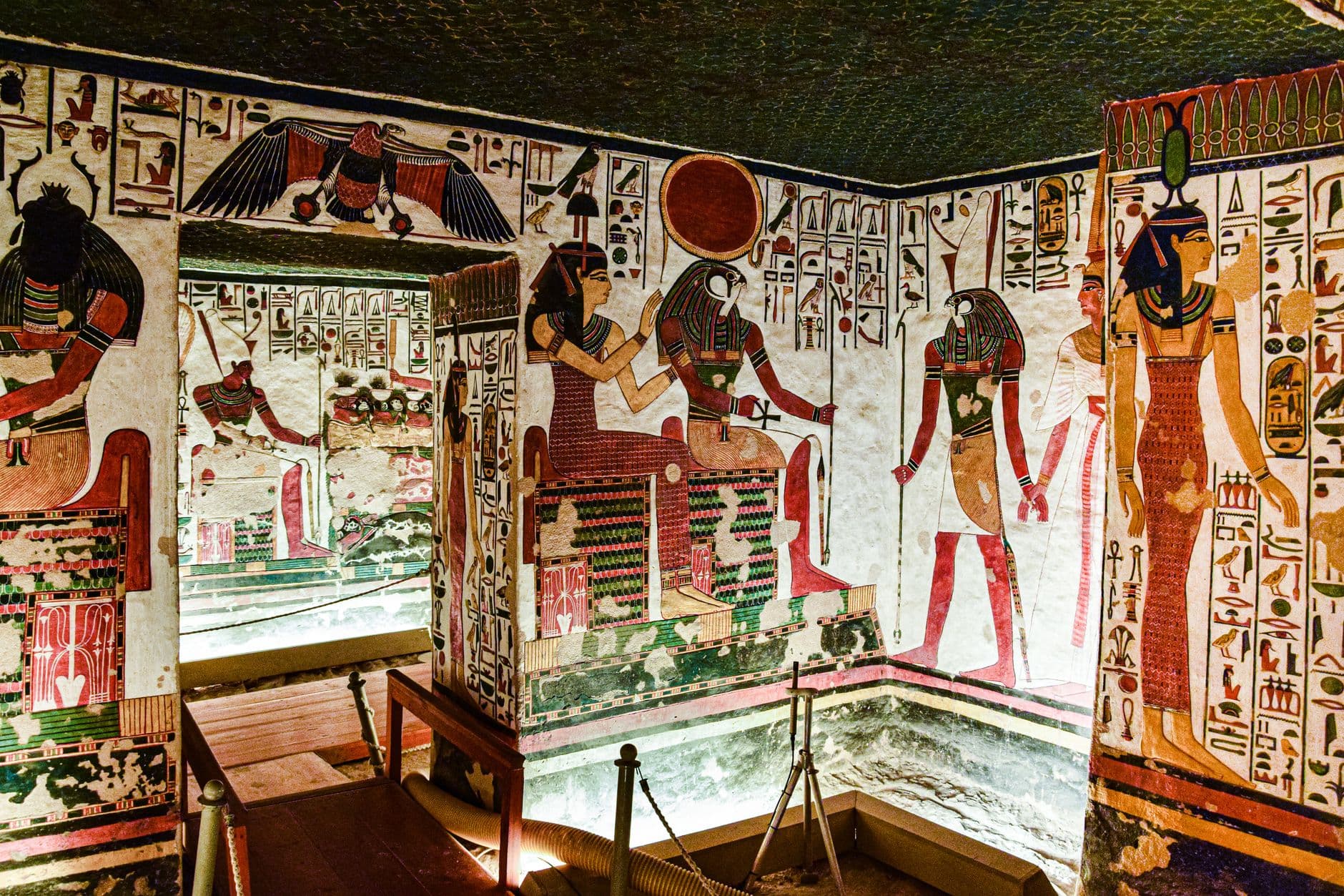 Medinet Habu: Ramses III's Mortuary Temple