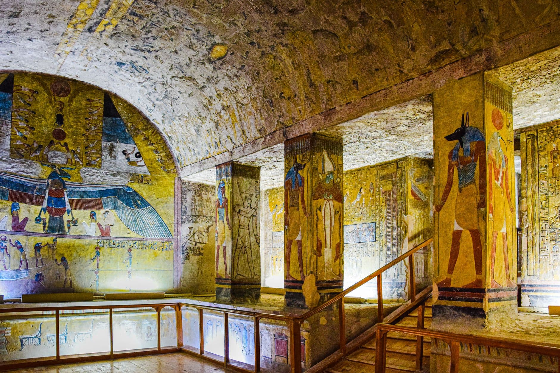 Valley of the Kings & Hatshepsut Temple Tour