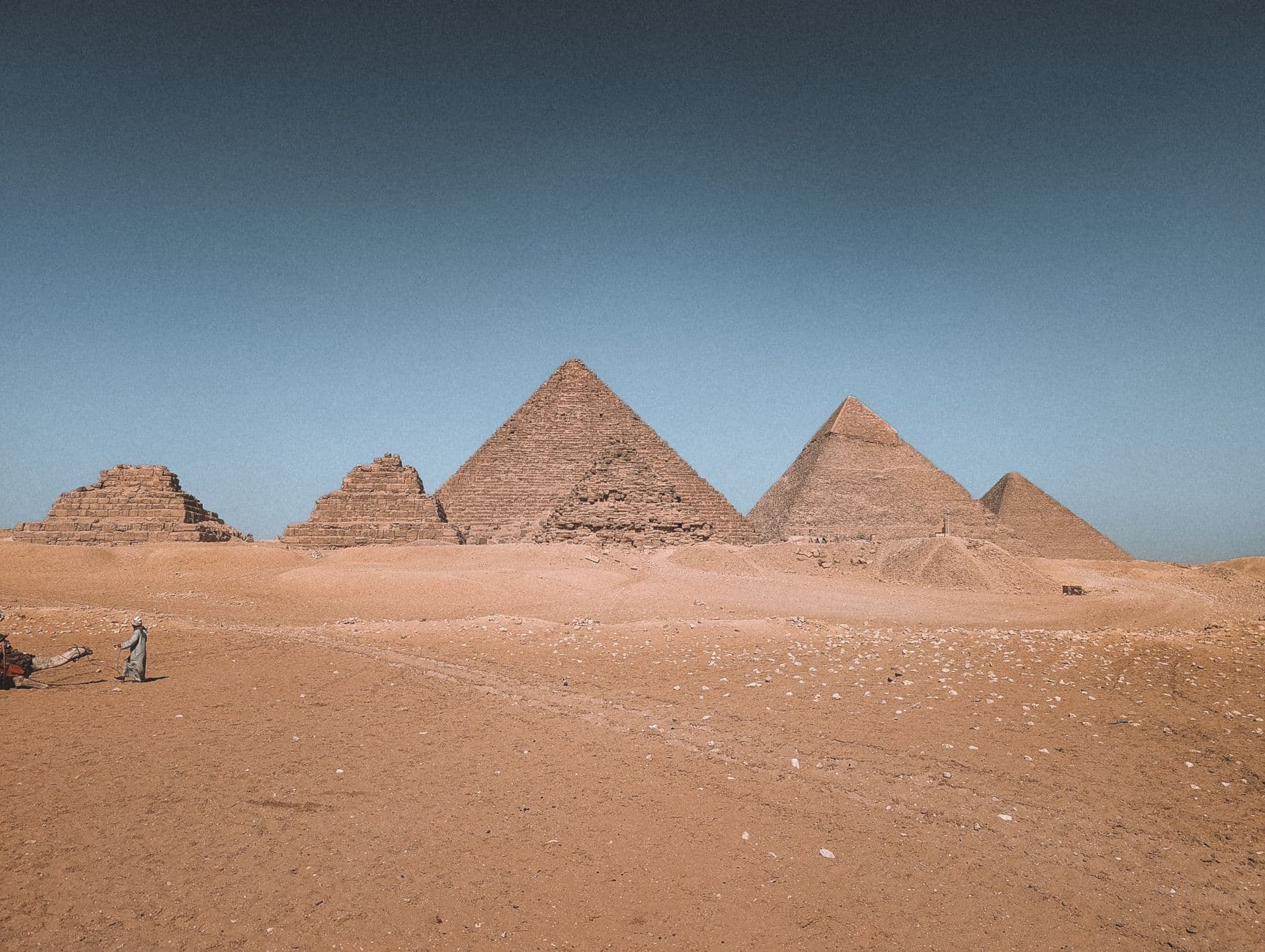Shakira's 2-Day Egypt Experience